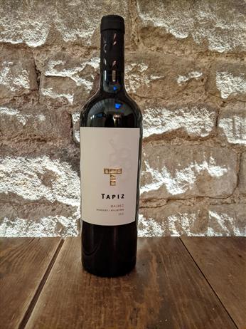 Tapiz Malbec 2018, Mendoza, Argentina Perfection! This malbec has delicious acidity that perfectly balances its black-fruit flavour. Full-bodied and juicy, with notes of plum, strawberry and cacao